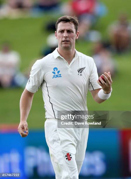Matt Henry of New Zealand bowls during day one of the Test match between New Zealand and South Africa at Seddon Park on March 25, 2017 in Hamilton,...