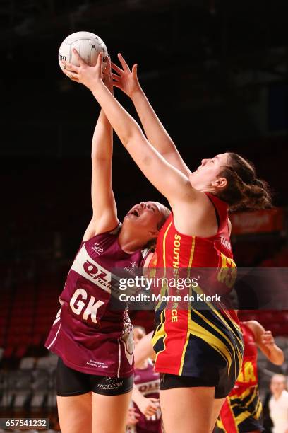 Leah Middleton of the Fusion competes for the ball with Jane Cook of the Force during the round six ANL match between the Southern Force and the QLD...