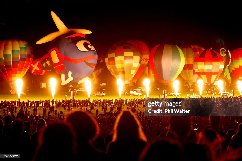 Balloons Over Waikato - The Zuru Night Glow