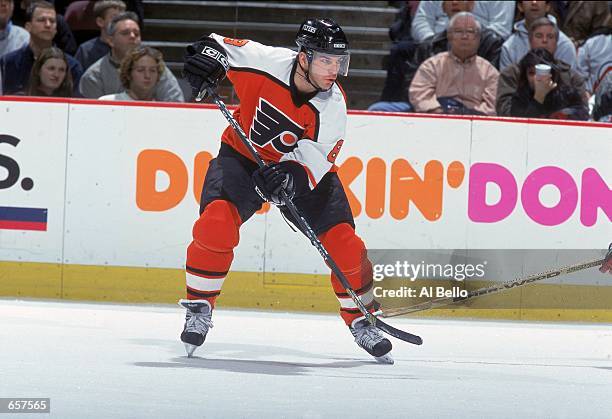 Mark Recchi of the Philadelphia Flyers moves on the ice during the game against the New Jersey Devils at the Continental Airlines Arena in East...