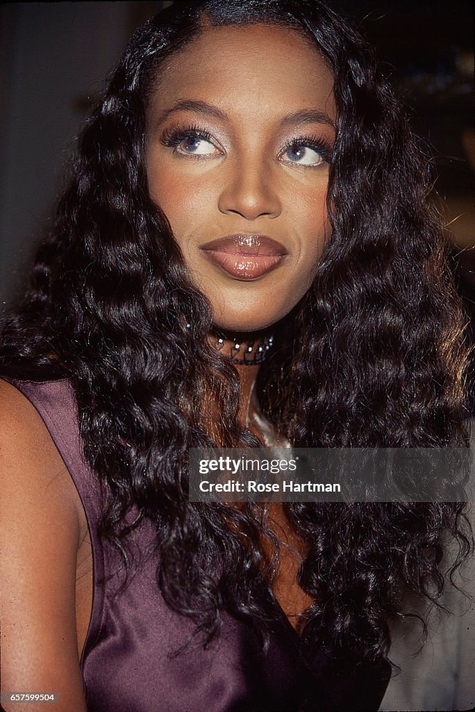 Close-up of British model Naomi Campbell at a Victoria's Secret... News  Photo - Getty Images