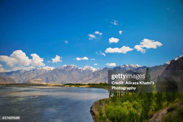 beautiful earth - indus river pakistan stock pictures, royalty-free photos & images