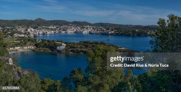 cadaqués from the air - escena rural 個照片及圖片檔