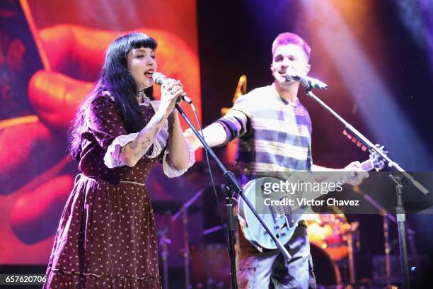 Mon Laferte and colombian singer Juanes perform onstage a showcase to promote Juane's new album "Mis planes son amarte" at Plaza Condesa on March 24,...
