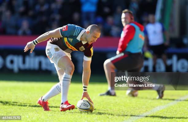 Mike Brown of Harlequins scores a try during the Aviva Premiership match between Harlequins and Newcastle Falcons at Twickenham Stoop on March 25,...