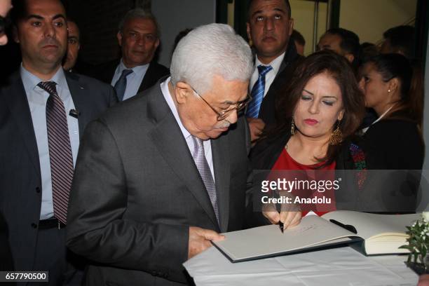 Palestinian President Mahmoud Abbas signs the guest book during the 12th Steiger Award Ceremony in Dortmund, Germany on March 25, 2017.