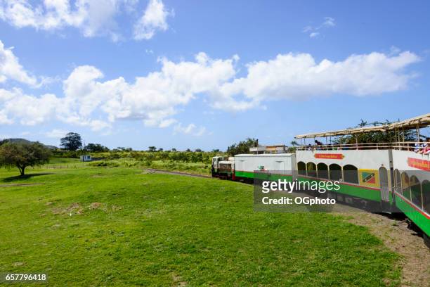 vista ver trenes en la isla de saint kitts. - ogphoto fotografías e imágenes de stock