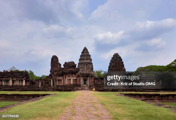 exterior of stone castle - phimai foto e immagini stock