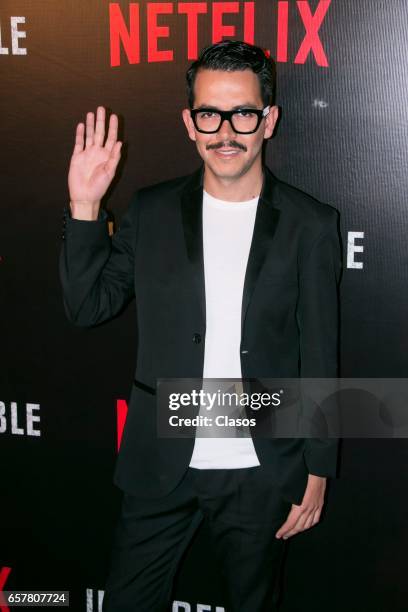 Manolo Caro poses during the red carpet of the new Netflix series 'La Ingobernable' at Auditorio Blackberry on March 22, 2017 in Mexico City, Mexico.