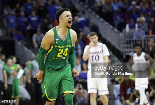Dillon Brooks of the Oregon Ducks celebrates defeating the Kansas Jayhawks 74-60 during the 2017 NCAA Men's Basketball Tournament Midwest Regional at...