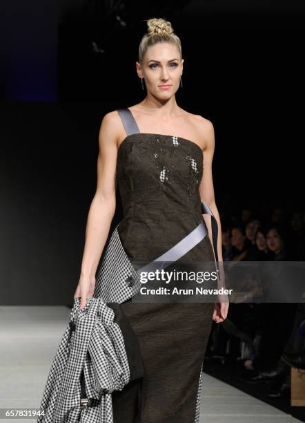 Model walks the runway wearing Jose Hendo at Vancouver Fashion Week Fall/Winter 2017 at Chinese Cultural Centre of Greater Vancouver on March 25,...