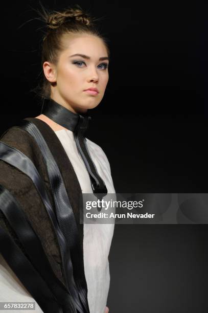 Model walks the runway wearing Jose Hendo at Vancouver Fashion Week Fall/Winter 2017 at Chinese Cultural Centre of Greater Vancouver on March 25,...