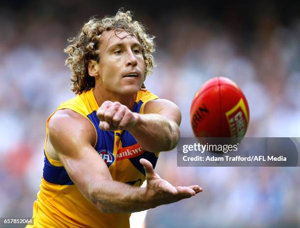 Matt Priddis of the Eagles handpasses the ball during the 2017 AFL round 01 match between the North Melbourne Kangaroos and the West Coast Eagles at...