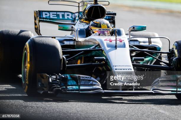 Lewis Hamilton of the United Kingdom, driving for Mercedes AMG Petronas, races during the 2017 Rolex Australian Formula 1 Grand Prix Albert Park...