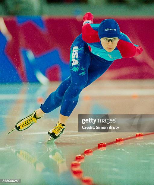 Bonnie Blair of the United States skates in the Women's 1500m speed skating competition on 21 February 1994 during the XVII Olympic Winter Games at...