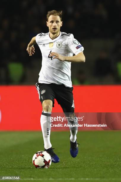 Benedikt Hoewedes of Germany runs with the ball during the FIFA 2018 World Cup Qualifing Group C between Azerbaijan and Germany at Tofiq Bahramov...