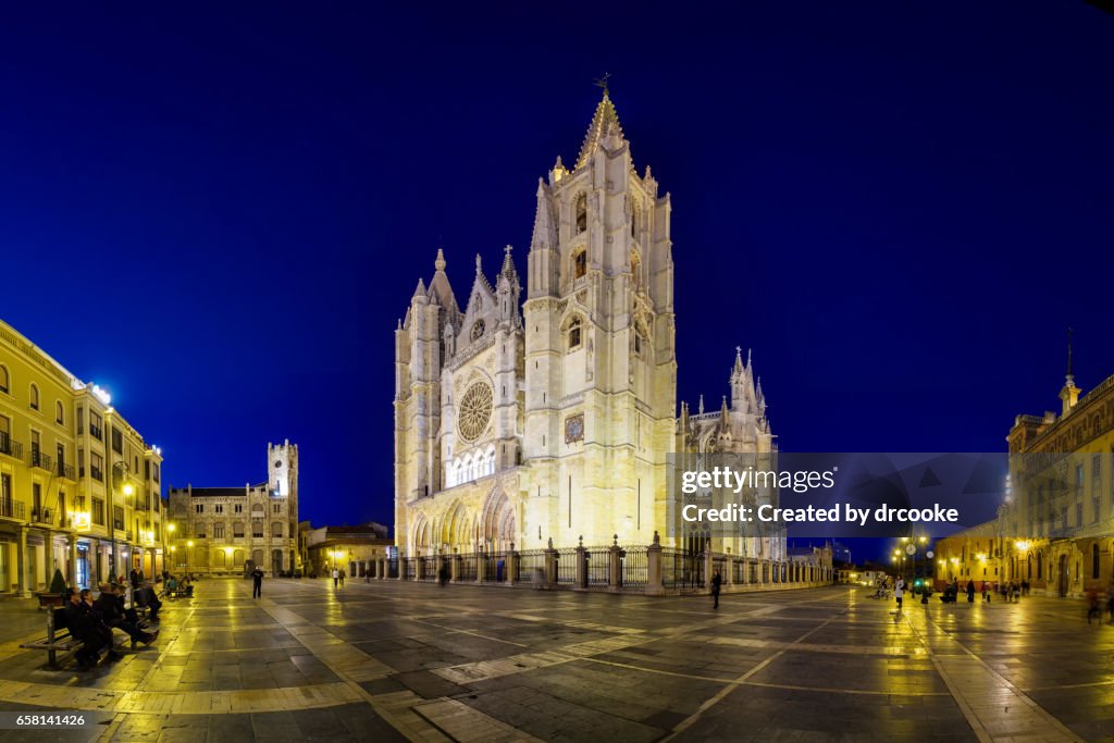 León Cathedral at Blue hour