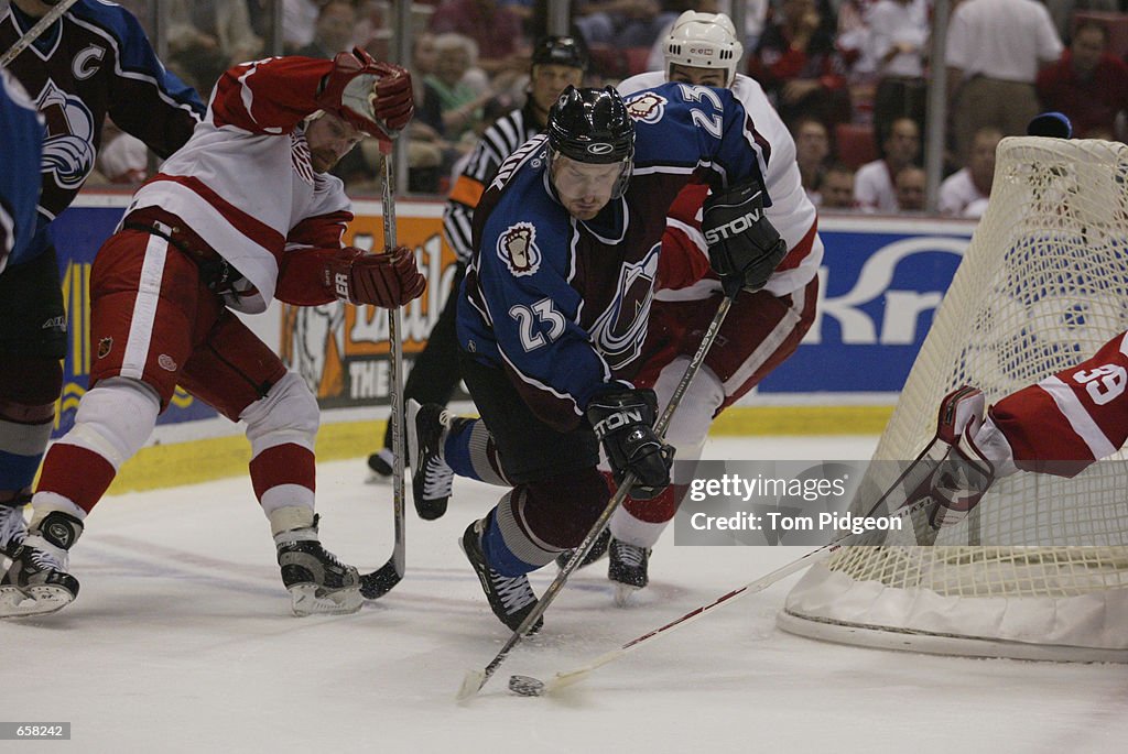 Avalanche v Red Wings