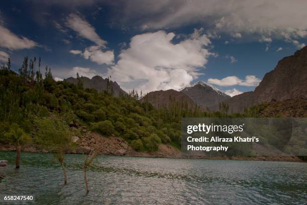 tranquil lake - amateur photography stock pictures, royalty-free photos & images