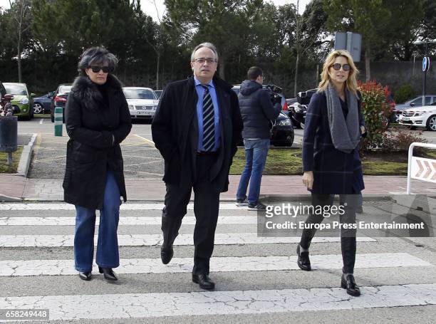 Alfredo Urdaci and Maria Peladyo attend the funeral chapel for Paloma Gomez Borrero on March 25, 2017 in Madrid, Spain.