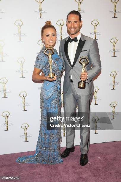 Angelique Boyer and Sebastian Rulli attend the press room during the Premios Tv y Novelas 2017 at Televisa San Angel on March 26, 2017 in Mexico...