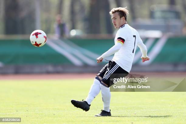 Felix Passlack of Germany controles the ball during the UEFA Elite Round match between U19 Germany and U19 Serbia at Sportpark on March 25, 2017 in...