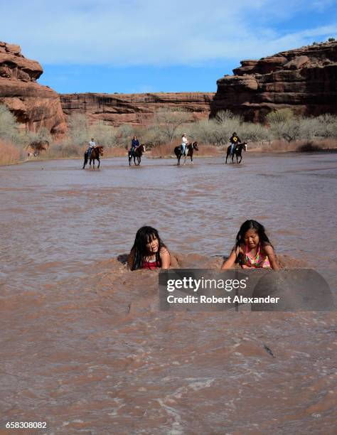 Chline Raz 37 Chinle Wash Stock Photos, High-Res Pictures, and Images - Getty Images