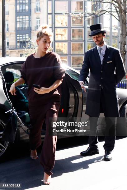 Hailey Baldwin seen doing some shopping in Paris, France, on March 27, 2017.