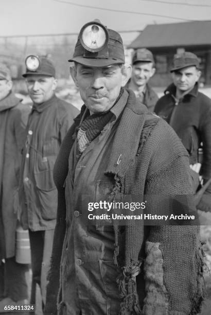 Miners at American Radiator Mine, Mount Pleasant, Pennsylvania, USA, Carl Mydans for U.S. Resettlement Administration, February 1936.