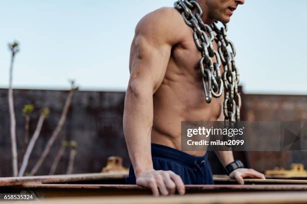 High Intensity Dips High Intensity Workout Photos and Premium High Res Pictures - Getty Images