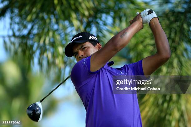 Fabian Gomez of Argentina plays his tee shot on the second hole during the final round of the Puerto Rico Open at Coco Beach on March 26, 2017 in Rio...