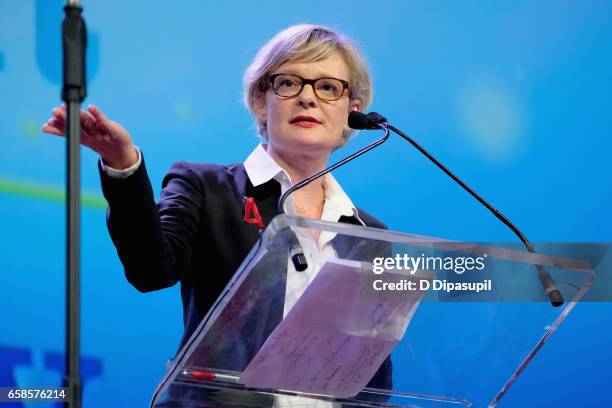 Entertainment Honoree Martha Plimpton speaks on stage during the ninth annual PFLAG National Straight for Equality Awards Gala on March 27, 2017 in...