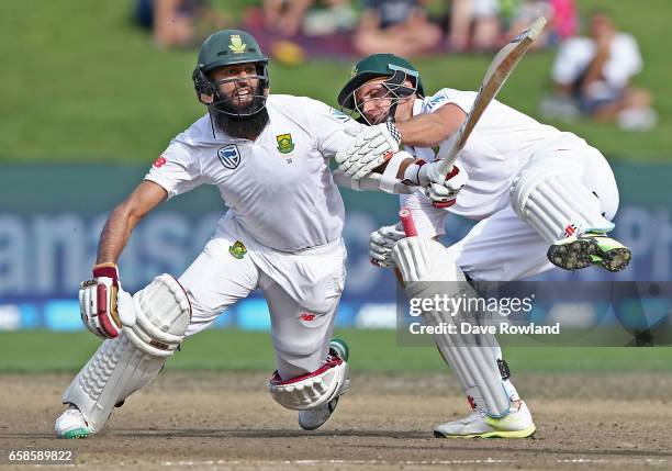 Hashim Amla and Theunis de Bruyn of South Africa collide as they attempt to score a run resulting in Theunis de Bruyn being run out during day four...