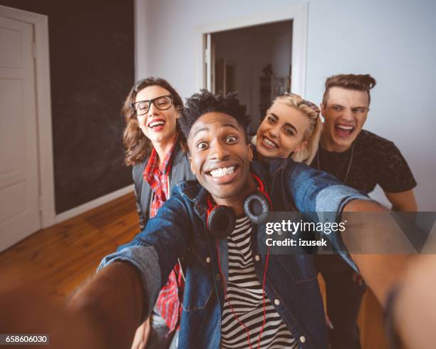 Making Friends Inages 3,732 Friends Selfie Making Face Stock Photos, High-Res Pictures, and ...