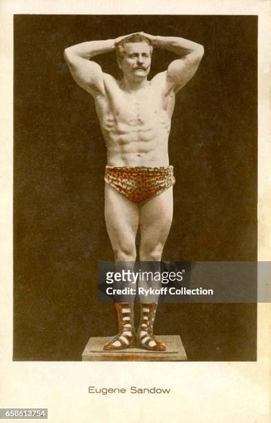 Postcard of German bodybuilder Eugen Sandow , 1900.