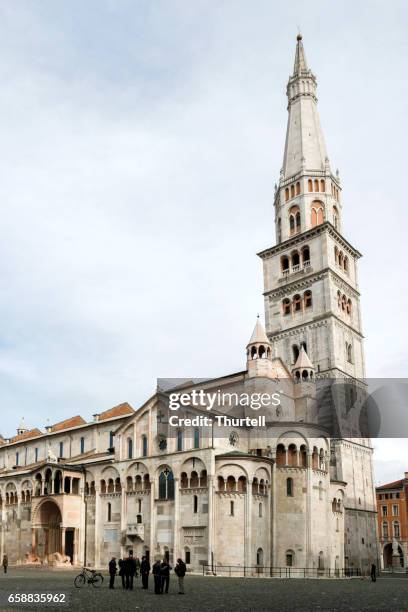 kathedrale von modena, modena, italien - kathedrale von modena stock-fotos und bilder