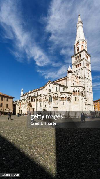 duomo di modena, modena, italia - duomo di modena foto e immagini stock