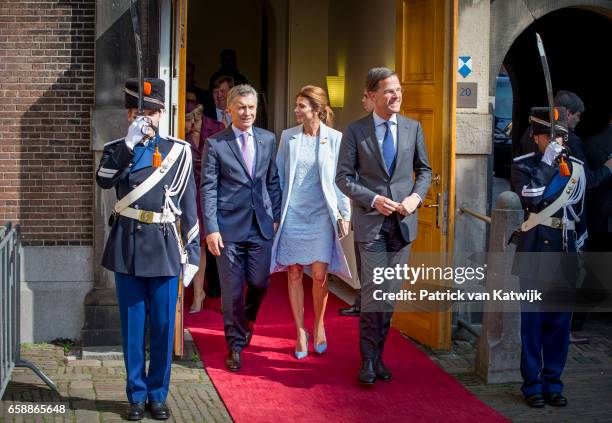 President Mauricio Macri and his wife Juliana Awada of Argentina visit Dutch prime minister Mark Rutte at The Binnenhof on March 28, 2017 in The...