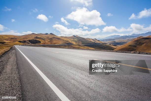 gannan road,china - 芝生農場 ストックフォトと画像