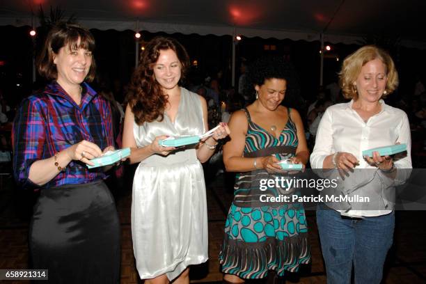 Sara Walker, Alina Plaia, Guest and Guest attend the Best Buddies Hamptons Gala at the Home of Anne Hearst McInerney and Jay McInerney on August 21,...