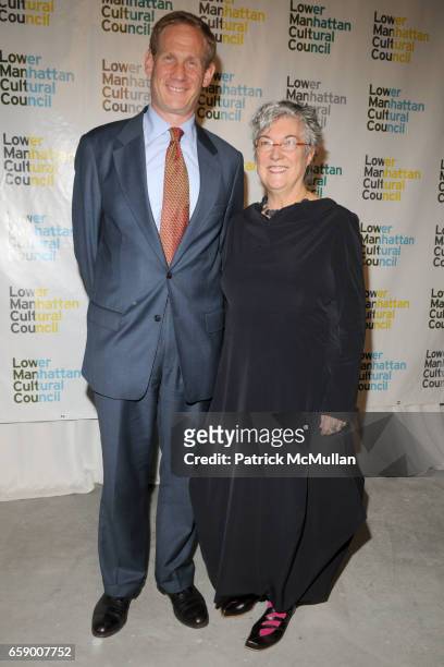 Janno Lieber and Maggie Boepple attend LOWER MANHATTAN CULTURAL COUNCIL 2009 Downtown Dinner Gala at 7 World Trade Center on April 20, 2009 in New...