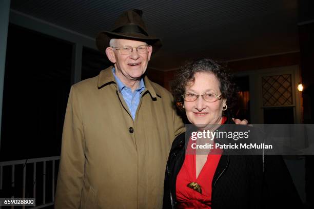 2,405 Hbo Dinner Stock Photos, High-Res Pictures, and Images - Getty Images