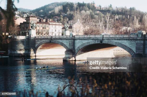 po river,umberto i bridge, turin, piedmont, italy, europe - blu chiaro stockfoto's en -beelden