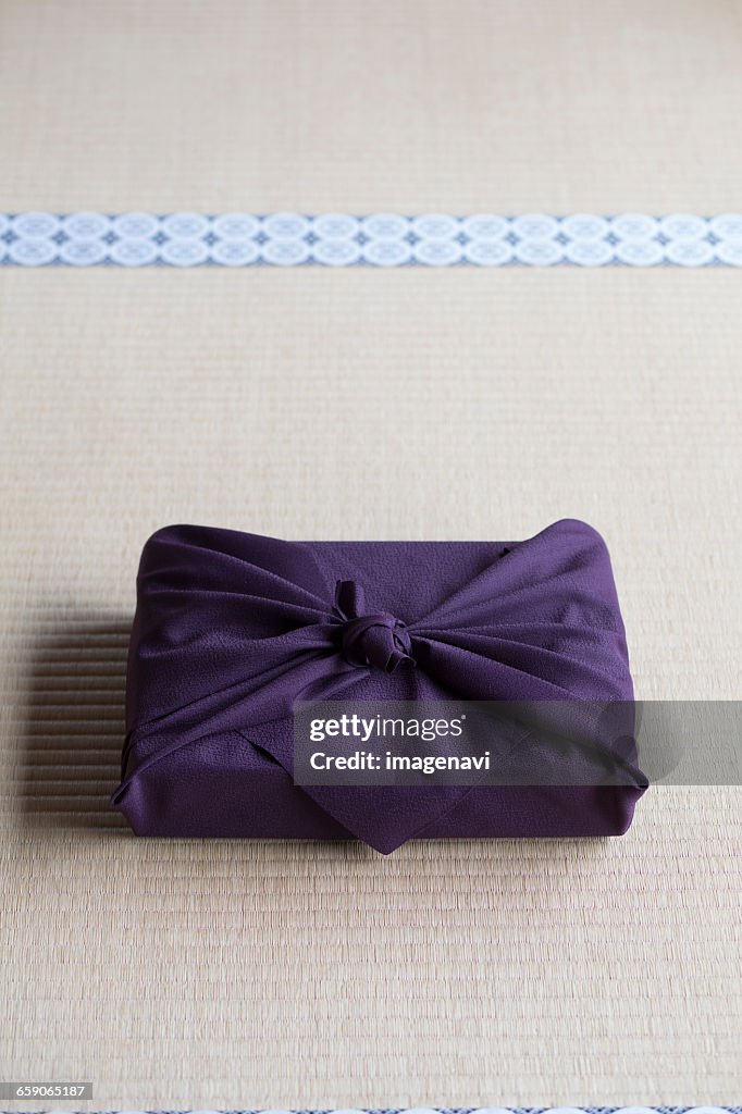 Parcel on Tatami