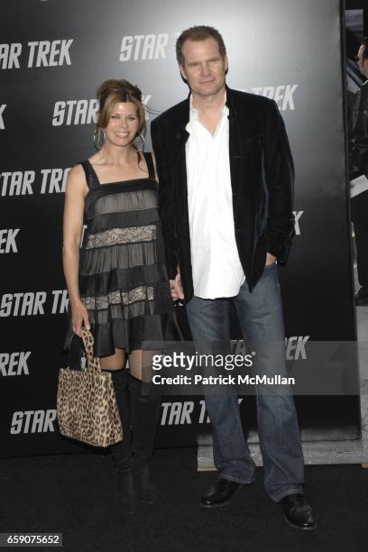 Beth Toussaint and Jack Coleman attend "Star Trek" Premiere at Grauman' Chinese Theatre on April 30, 2009 in Los Angeles, CA.