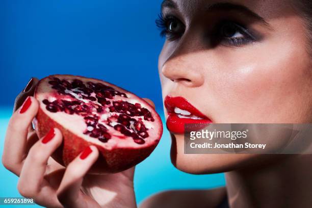 luxury beauty female - model eating stock pictures, royalty-free photos & images