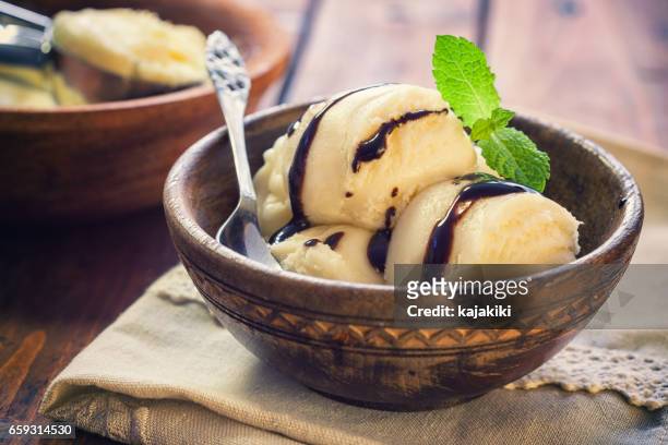 sweet vanilla ice cream - homemade icecream stock pictures, royalty-free photos & images