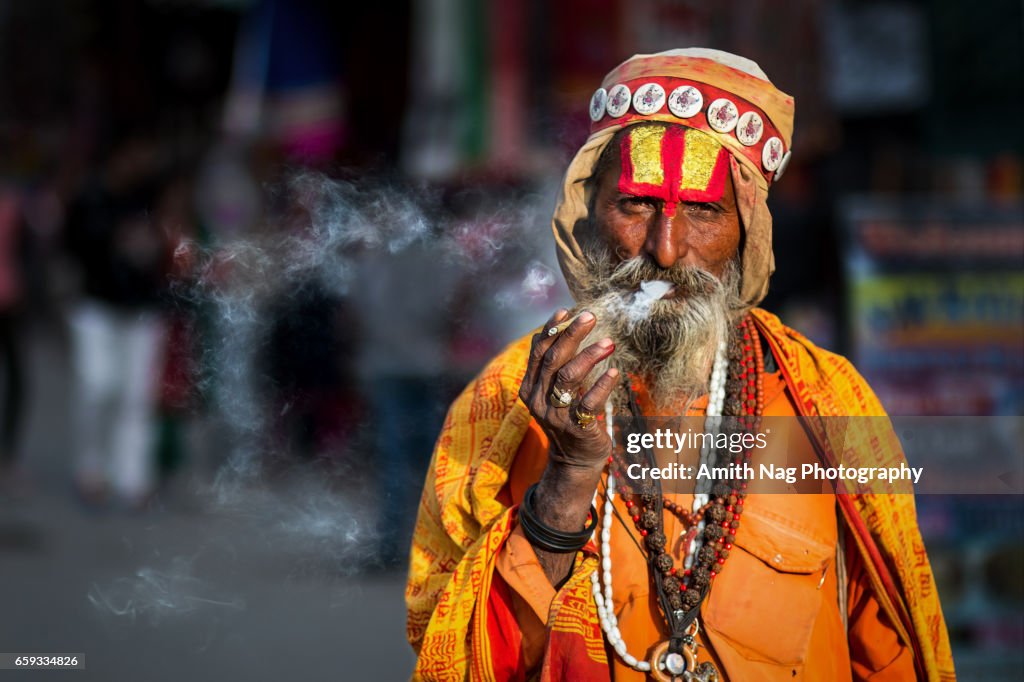 The smoking baba