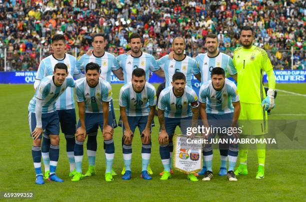 Players of Argentina pose for pictures before the start of their 2018 FIFA World Cup qualifier football match against Bolivia in La Paz, on March 28,...