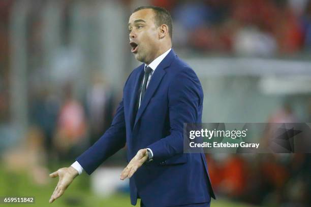 Rafael Dudamel coach of Venezuela gestures during a match between Chile and Venezuela as part of FIFA 2018 World Cup Qualifier at Monumental Stadium...